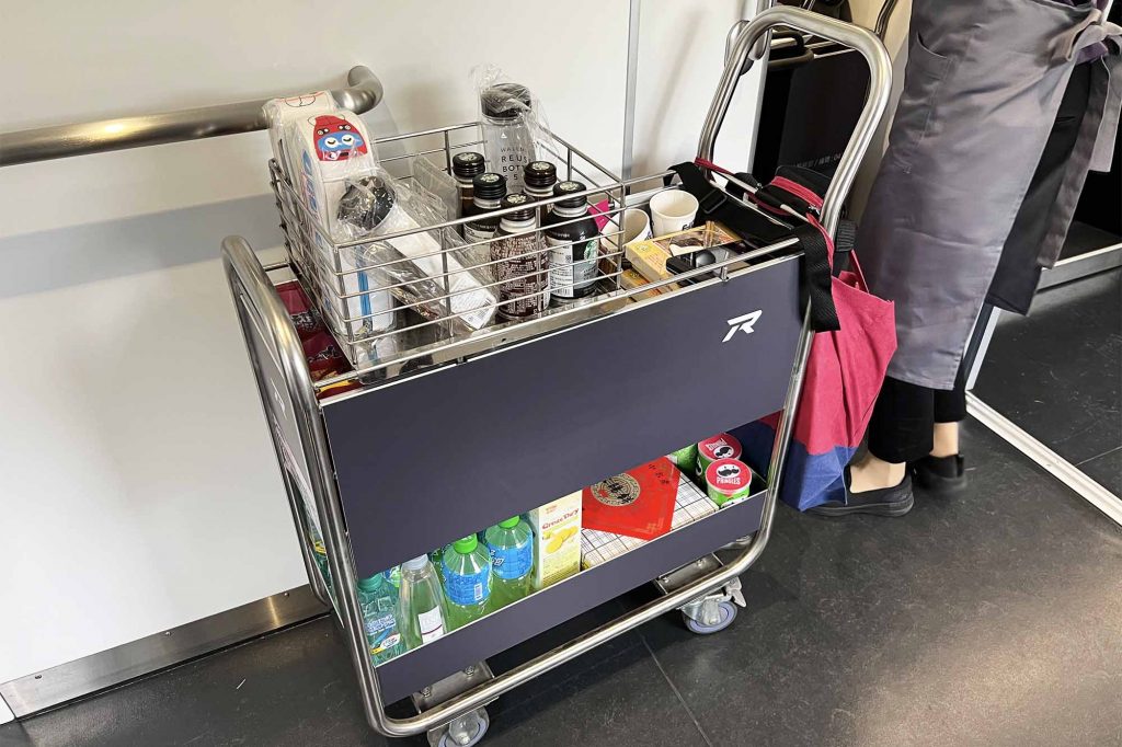 EMU3000 騰雲座艙