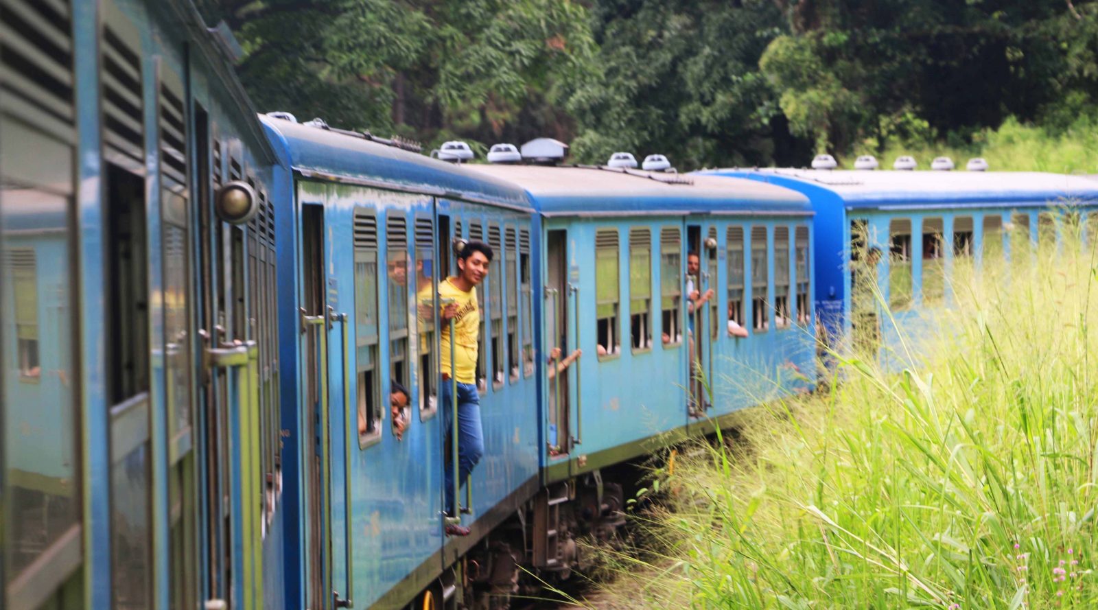 斯里蘭卡交通| 火車、公車、三輪車全攻略背包客旅行自由行